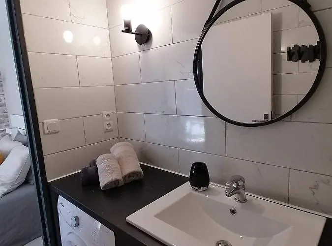 Lägenhet Centre Avec Parking Privatif