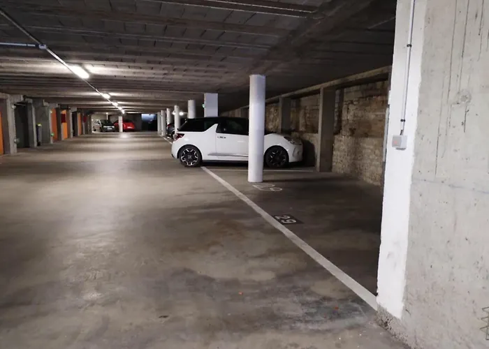 Centre Avec Parking Privatif *