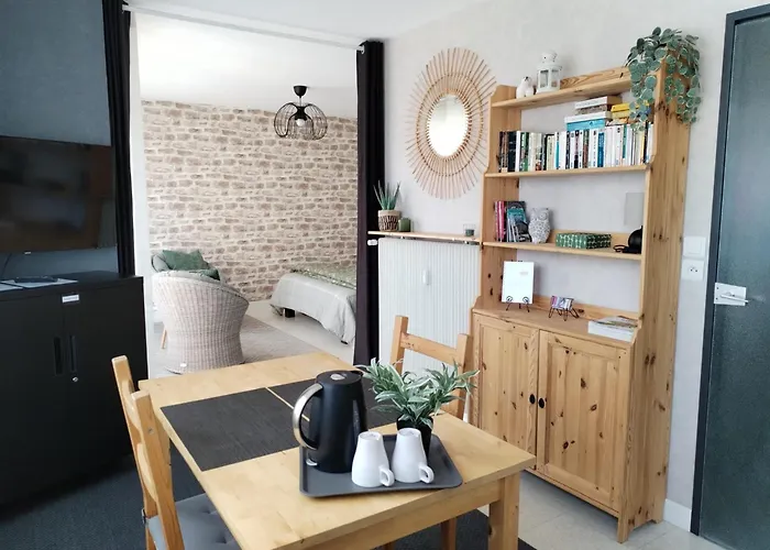 Centre Avec Parking Privatif Lägenhet